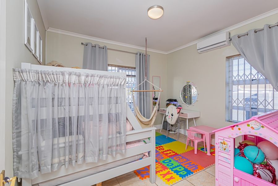 3 Bedroom Property for Sale in Country Club Western Cape